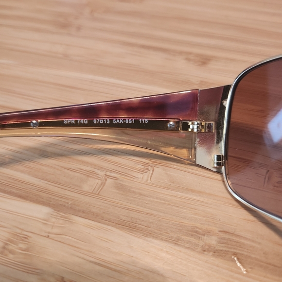 Prada sunglasses - Picture 6 of 7